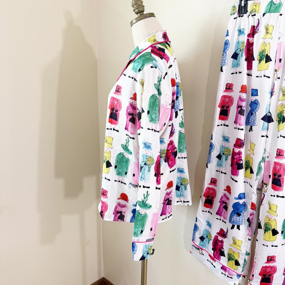 SheShow Multicolor Queen Elizabeth Silky Pajama Set Women's Sz Medium Button Up - Picture 4 of 10